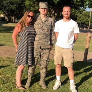 Meet your Posher, Bobbi-jean